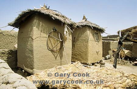 Grannery stores, Songhai village near Mopti, Mali