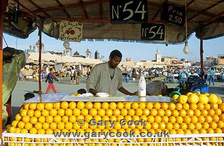 Stall selling fresh orange juice, Place Djemaa el Fna, Marrakesh, Morocco